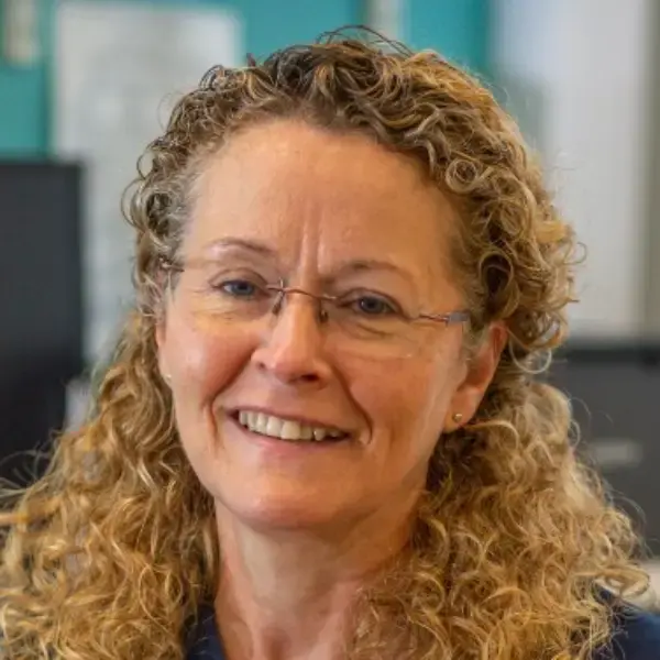 Dr Nicola Lloyd-Powis